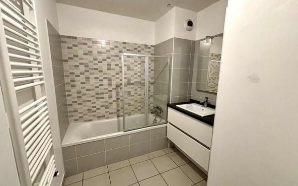 Appartement à louer    3 pièces • 64,13 m2 Villeurbanne