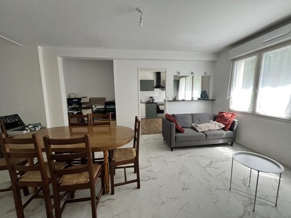 Appartement à louer 750 € CC Landivisiau 3 p 68 m² DPE C