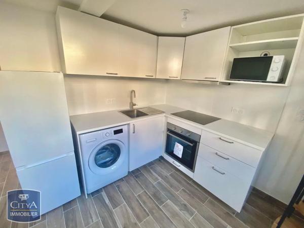 Appartement à louer 1 pièce 37.2m² Le Lavandou (83980)