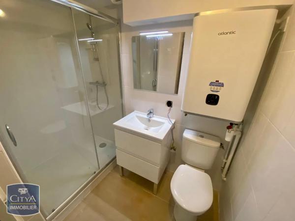 Appartement à louer 1 pièce 37.2m² Le Lavandou (83980)