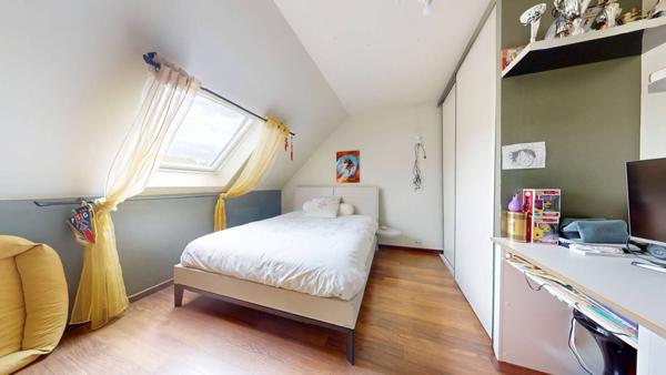 Maison Roissy En Brie 6 pièce(s) 135.62 m2