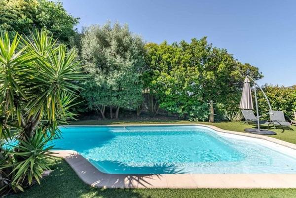 Fréjus POTENTIEL- Villa 200m2 piscine sur 1600m2 -baisse de prix !