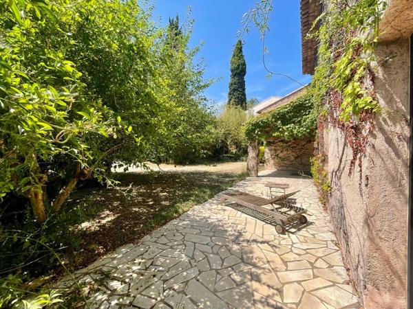 Fréjus POTENTIEL- Villa 200m2 piscine sur 1600m2 -baisse de prix !