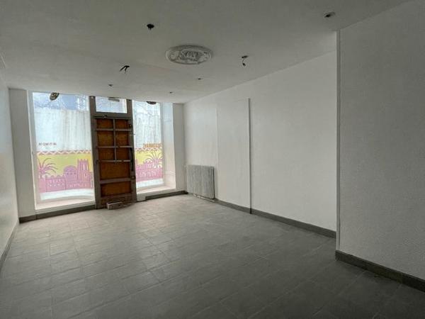 Local commercial 1 pièce T1 F1 40 m² à Charleville Mezieres 18 AVENUE FOREST 08000 à louer