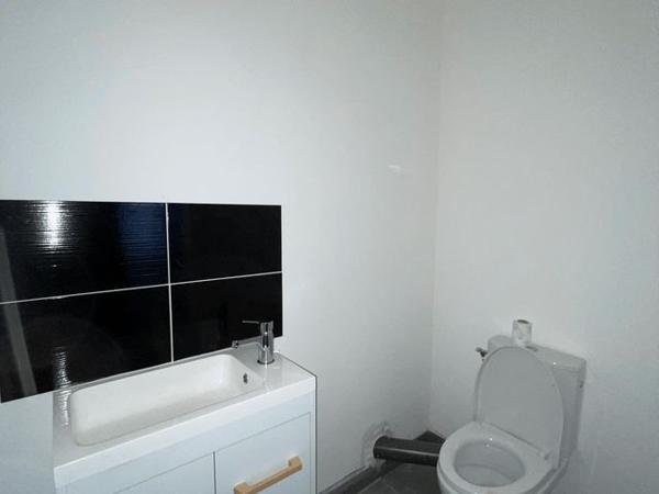 Local commercial 1 pièce T1 F1 40 m² à Charleville Mezieres 18 AVENUE FOREST 08000 à louer