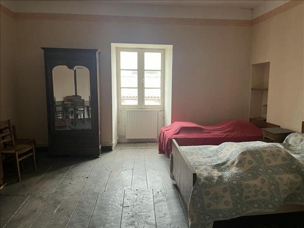 Maison à vendre |  Brossac |  6 pièces | 176 m²