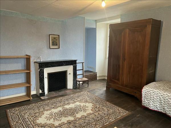 Maison à vendre |  Brossac |  6 pièces | 176 m²