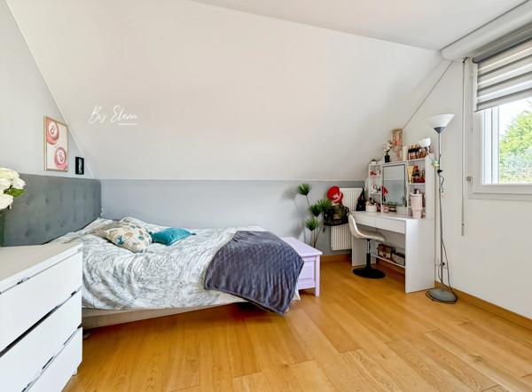 VILLA KAUFMAN & BROAD – GOLF DE BUSSY-SAINT-GEORGES – SUITE AU REZ-DE-CHAUSSÉE – GRAND JARDIN SANS VIS-À-VIS – DOUBLE GARAGE – SANS TRAVAUX