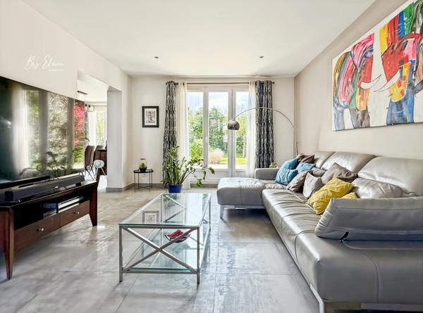 VILLA KAUFMAN & BROAD – GOLF DE BUSSY-SAINT-GEORGES – SUITE AU REZ-DE-CHAUSSÉE – GRAND JARDIN SANS VIS-À-VIS – DOUBLE GARAGE – SANS TRAVAUX