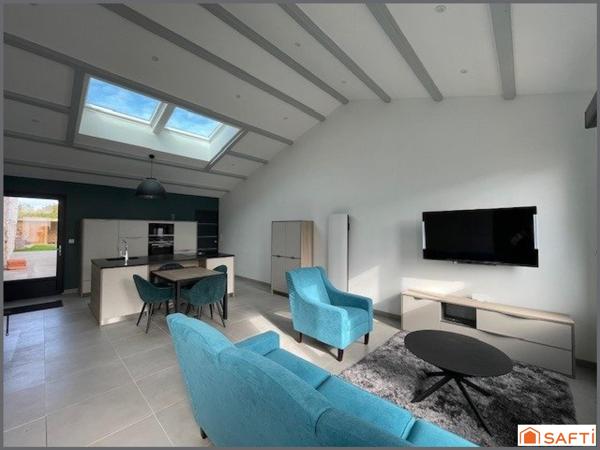 Rare ! Très belle Echoppe totalement rénovée.