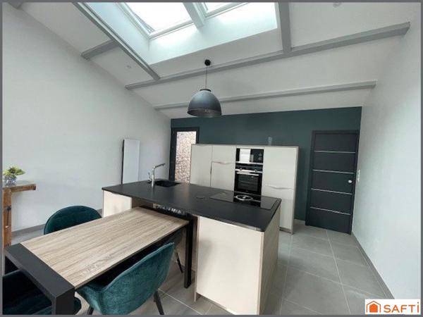 Rare ! Très belle Echoppe totalement rénovée.