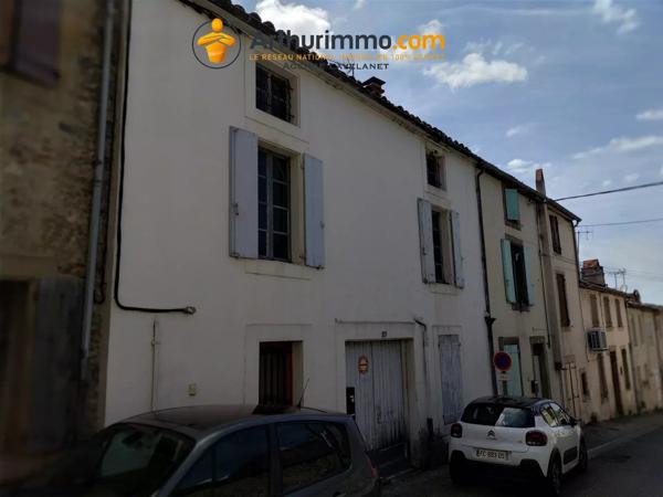 Vente                                                      Immeuble
                        
                     9 pièces                      234 m2                     à Laroque-d'Olmes