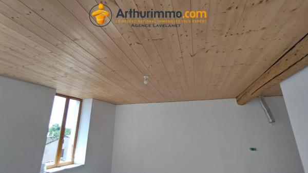 Vente                                                      Immeuble
                        
                     9 pièces                      234 m2                     à Laroque-d'Olmes