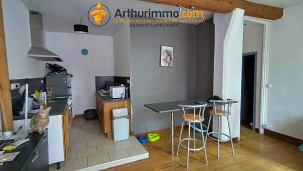 Vente                                                      Immeuble
                        
                     9 pièces                      234 m2                     à Laroque-d'Olmes