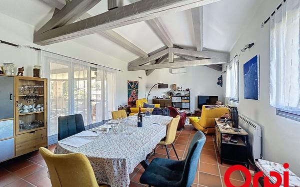 Maison à vendre    6 pièces •  Six-Fours-les-Plages