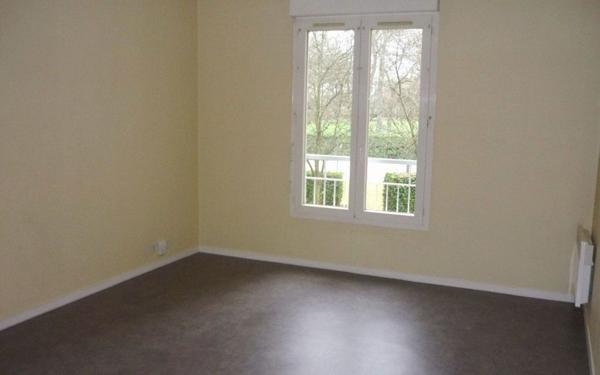 Appartement à louer    1 pièce • 37,88 m2 L'Haÿ-les-Roses