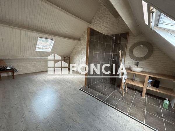 Location Maison 4 pièces 127.3 m² - 3 PLACE ETIENNE DUVAL Mondrainville 14210