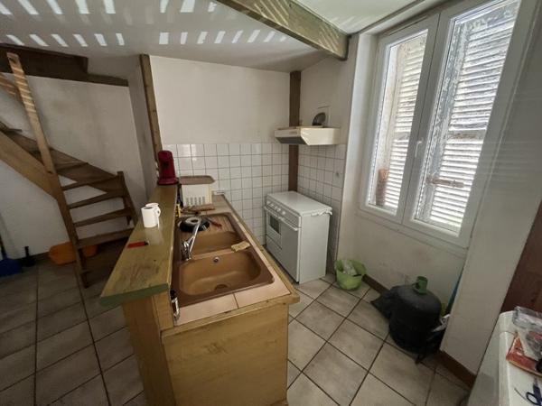 Immeuble à vendre 108 500 € Cublac 163 m² DPE F
