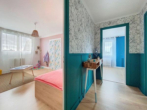 Charmante maison rénovée avec goût , plus de 200 m² habitables, volumes généreux !