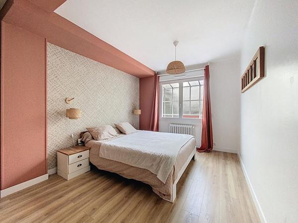 Charmante maison rénovée avec goût , plus de 200 m² habitables, volumes généreux !