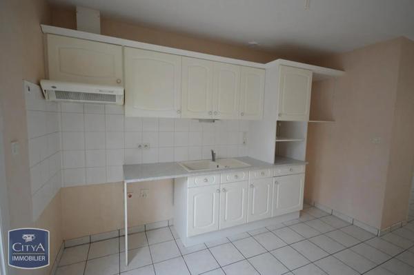 Maison à louer 5 pièces 89.67m² Cholet (49300)