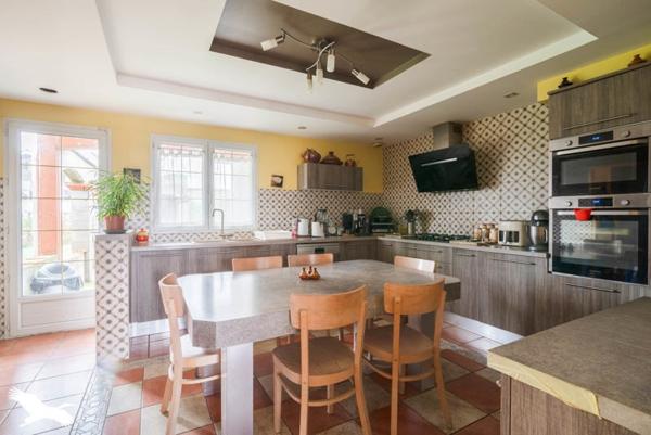 Maison à vendre |  Saint-Jory |  6 pièces | 192 m²