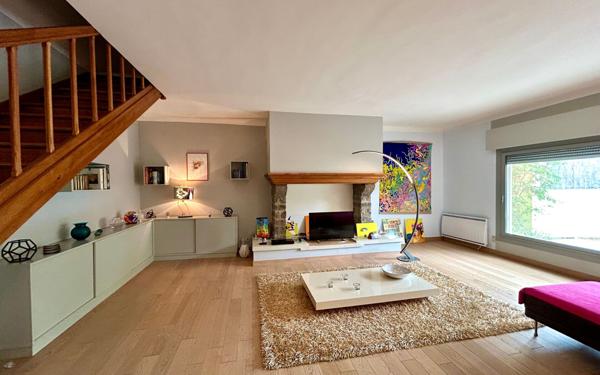 Maison à vendre    7 pièces • 300 m2 Sète