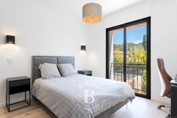 Valbonne, Villa 5 Chambres -  325 m² à vendre