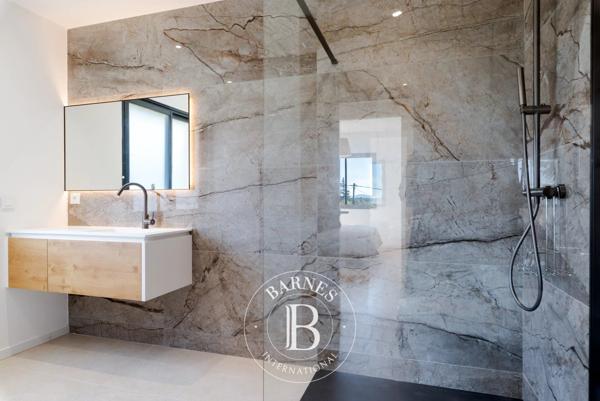 Valbonne, Villa 5 Chambres -  325 m² à vendre