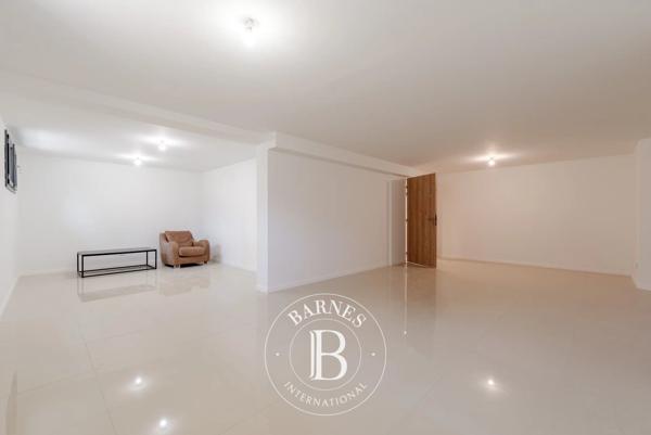 Valbonne, Villa 5 Chambres -  325 m² à vendre