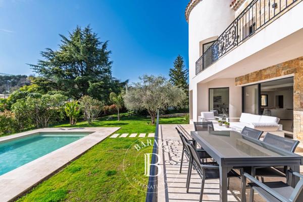 Valbonne, Villa 5 Chambres -  325 m² à vendre