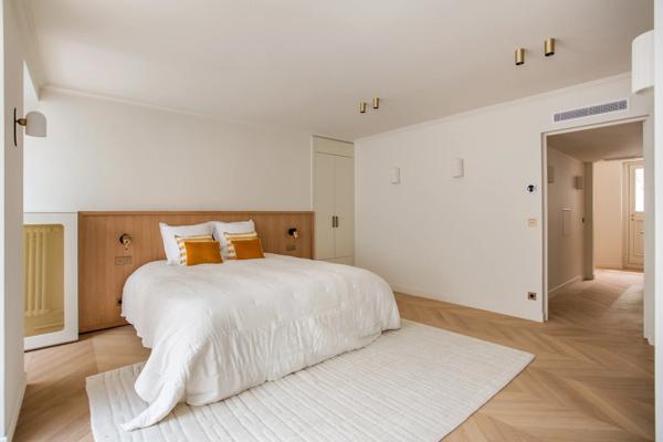 Appartement Paris 7 e - SUFFREN / CHAMP DE MARS