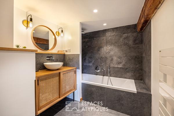 Maison de ville entièrement rénovée avec terrasse