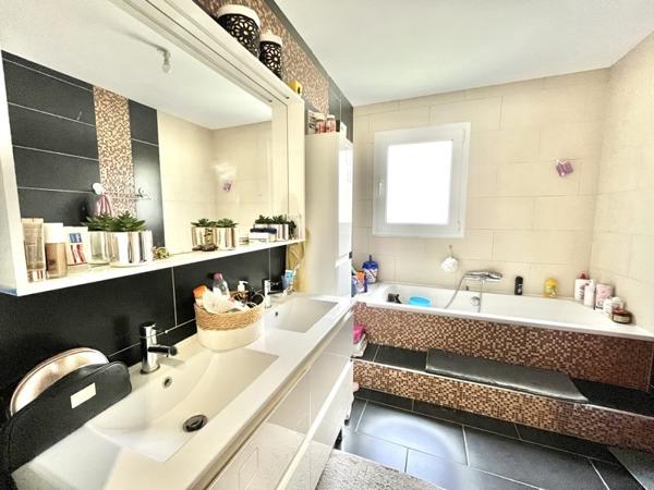 Maison à vendre |  Brive-la-Gaillarde |  8 pièces | 188 m²