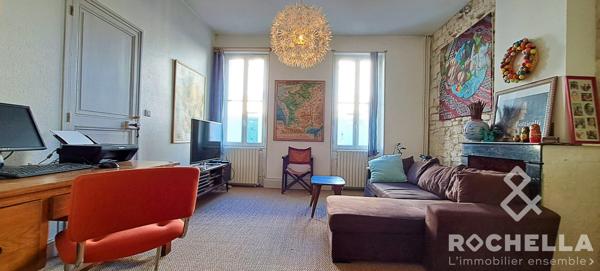 Maison ancienne en pierre T6 de 182 m2 avec un beau jardin