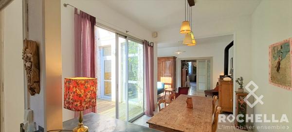 Maison ancienne en pierre T6 de 182 m2 avec un beau jardin