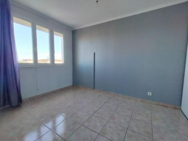 Frontignan - Appartement T4 de 73M² avec balcons, garage et cellier