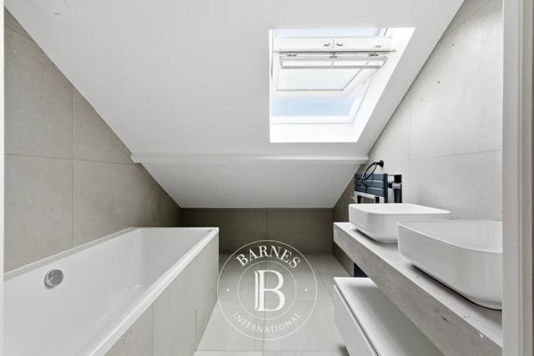 Nogent-sur-Marne, Maison 6 Chambres -  340 m² à vendre