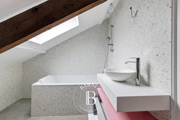 Nogent-sur-Marne, Maison 6 Chambres -  340 m² à vendre