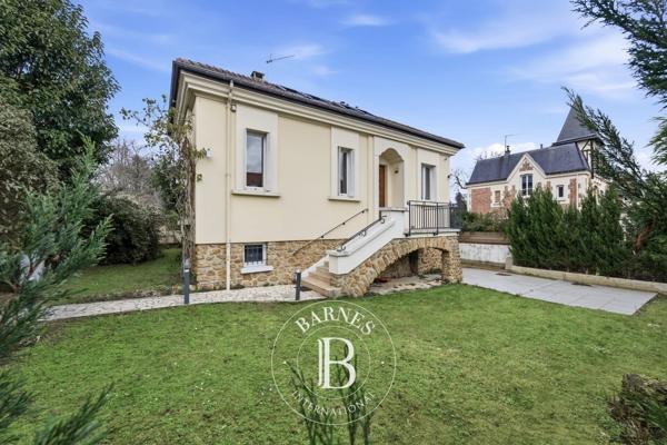 Nogent-sur-Marne, Maison 6 Chambres -  340 m² à vendre