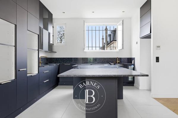 Nogent-sur-Marne, Maison 6 Chambres -  340 m² à vendre