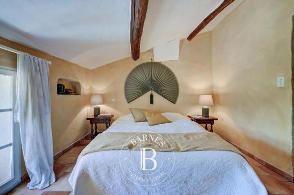 Mallemort, Propriété 11 Chambres -  428 m² à vendre