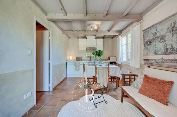 Mallemort, Propriété 11 Chambres -  428 m² à vendre