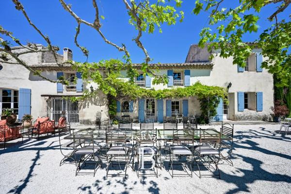 Mallemort, Propriété 11 Chambres -  428 m² à vendre