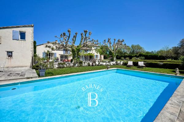 Mallemort, Propriété 11 Chambres -  428 m² à vendre