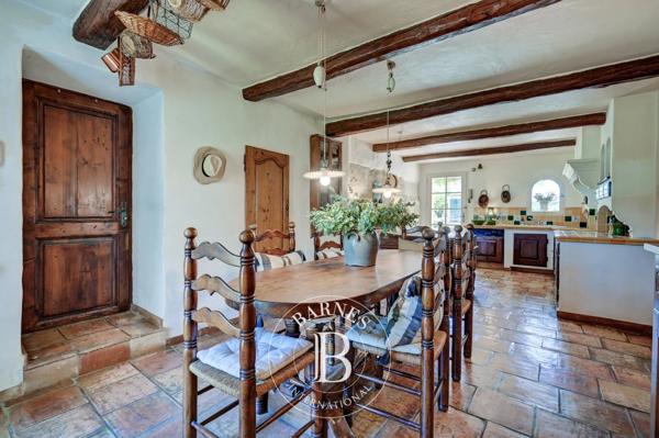 Mallemort, Propriété 11 Chambres -  428 m² à vendre