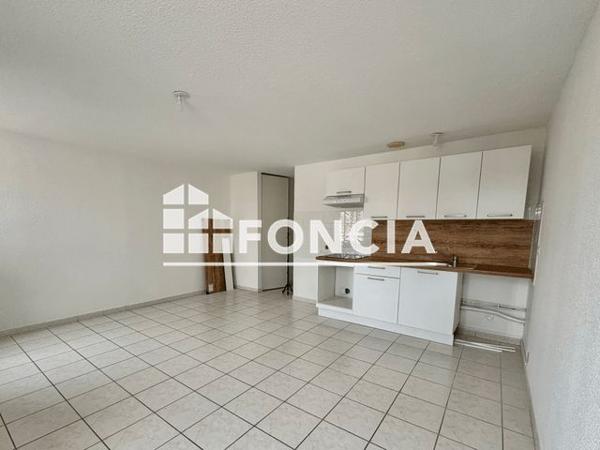 Location Appartement 2 pièces 52.16 m² - HAMEAU DE LAPARRE Nevian 11200