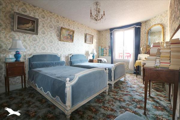 Maison à vendre |  Mehun-sur-Yèvre |  8 pièces | 217 m²