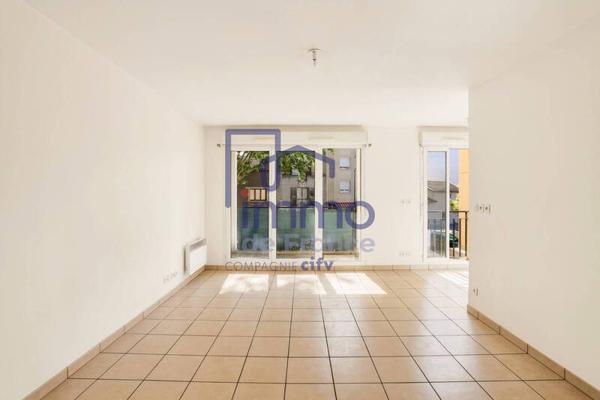 Appartement 1 pièce                                        - 69120 Vaulx-en-Velin Réf : 21749