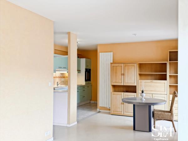 PONTIVY – T3 avec double balcon, parking et ascenseur – Résidence récente sécurisée